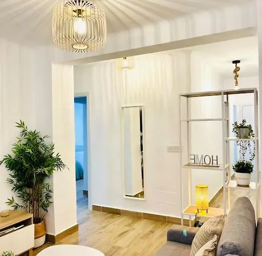 New Spacious And Cozy Apartment - Malaga