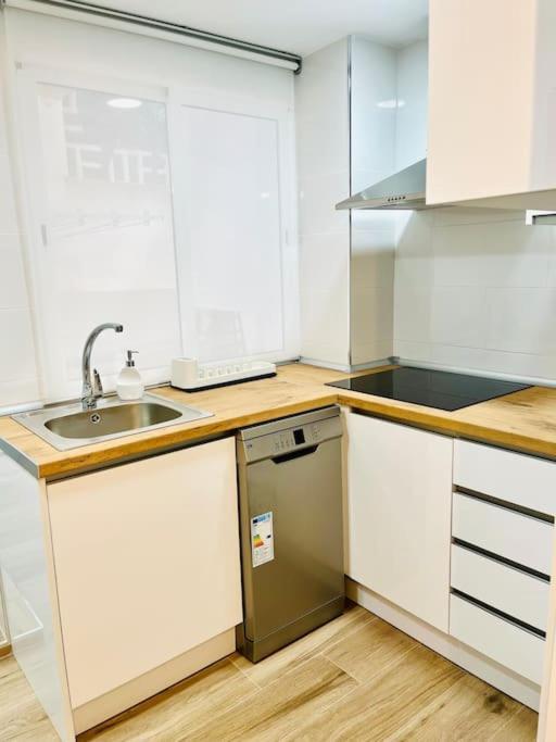 New Spacious And Cozy - Appartamento *